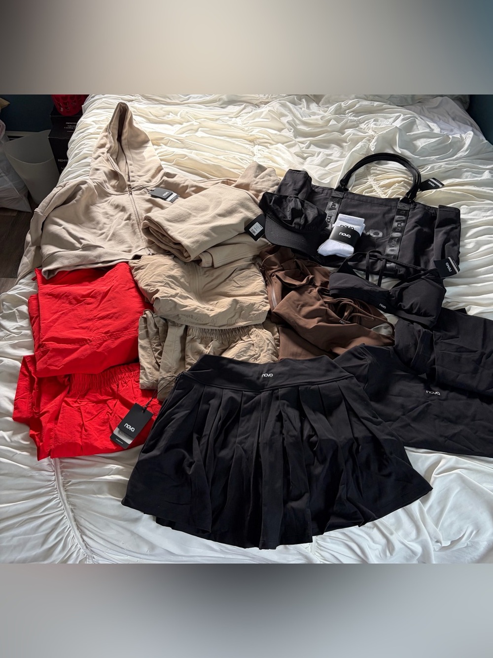 Fashion Nova Activewear Bundle (Medium & Large)